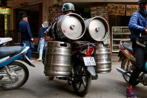 Motorcycle-carrying-four-beer-kegs