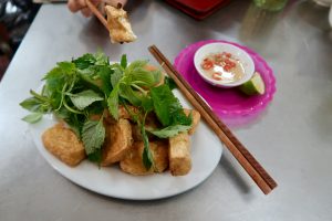 Fried-tofu-with-dipping-sauce