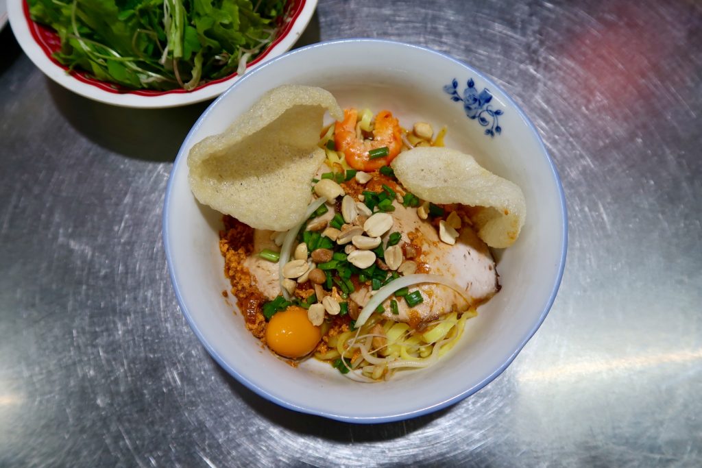 Bowl-of-Mi-Quang-Noodles
