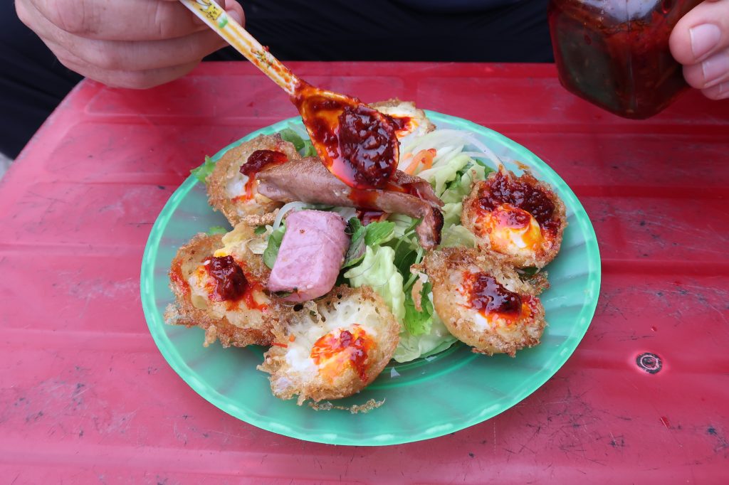 Plate-of-banh-can